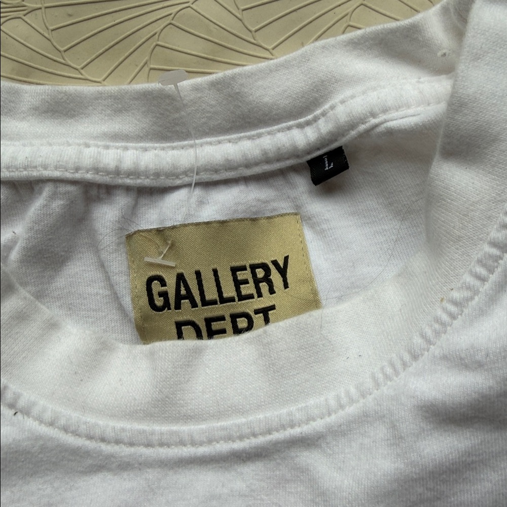 Gallery Dept White T‑Shirt with Pink Chest Logo - Picture 2 of 3